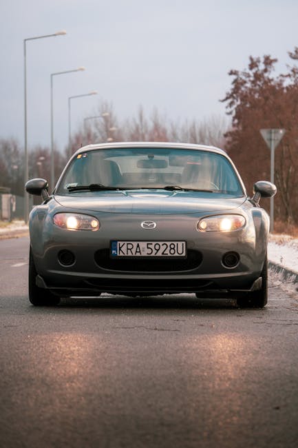 5 : img_3 - Modern vehicle representing auto financing services