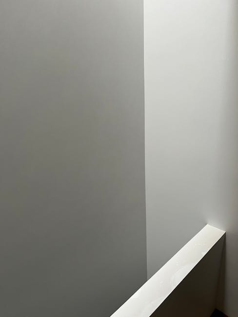 8 : img_6 - Minimalist design representing simple banking