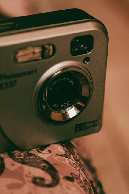 9 : img_7 - Digital camera representing surveillance and security